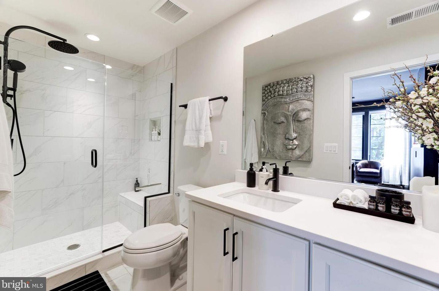 11732 Sunrise Valley Dr, Herndon VA  20191-1403 exterior