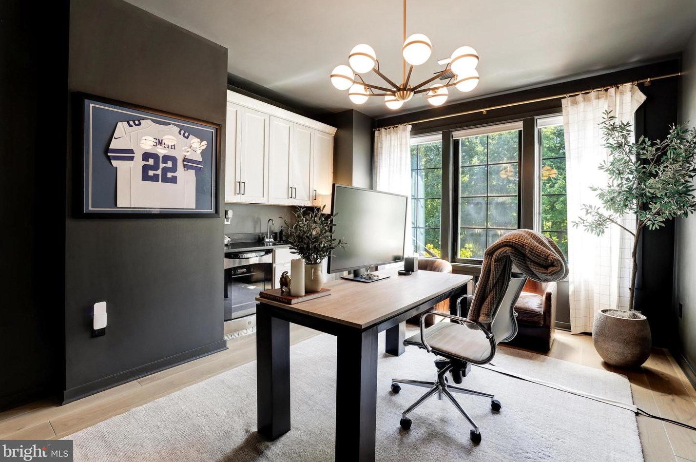 11732 Sunrise Valley Dr, Herndon VA  20191-1403 exterior