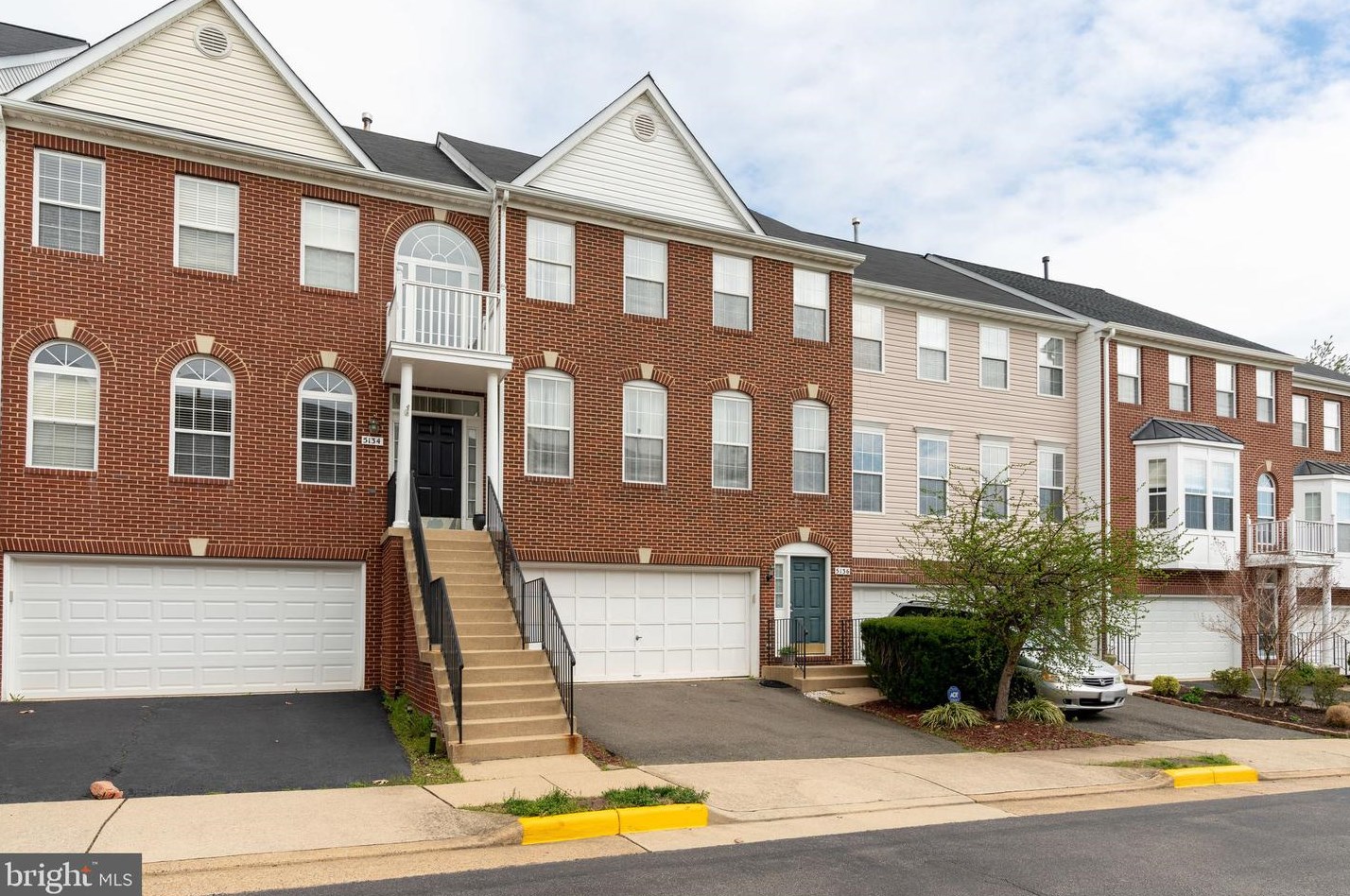 5136 Ballycastle Cir, Alexandria VA  22315-5567 exterior