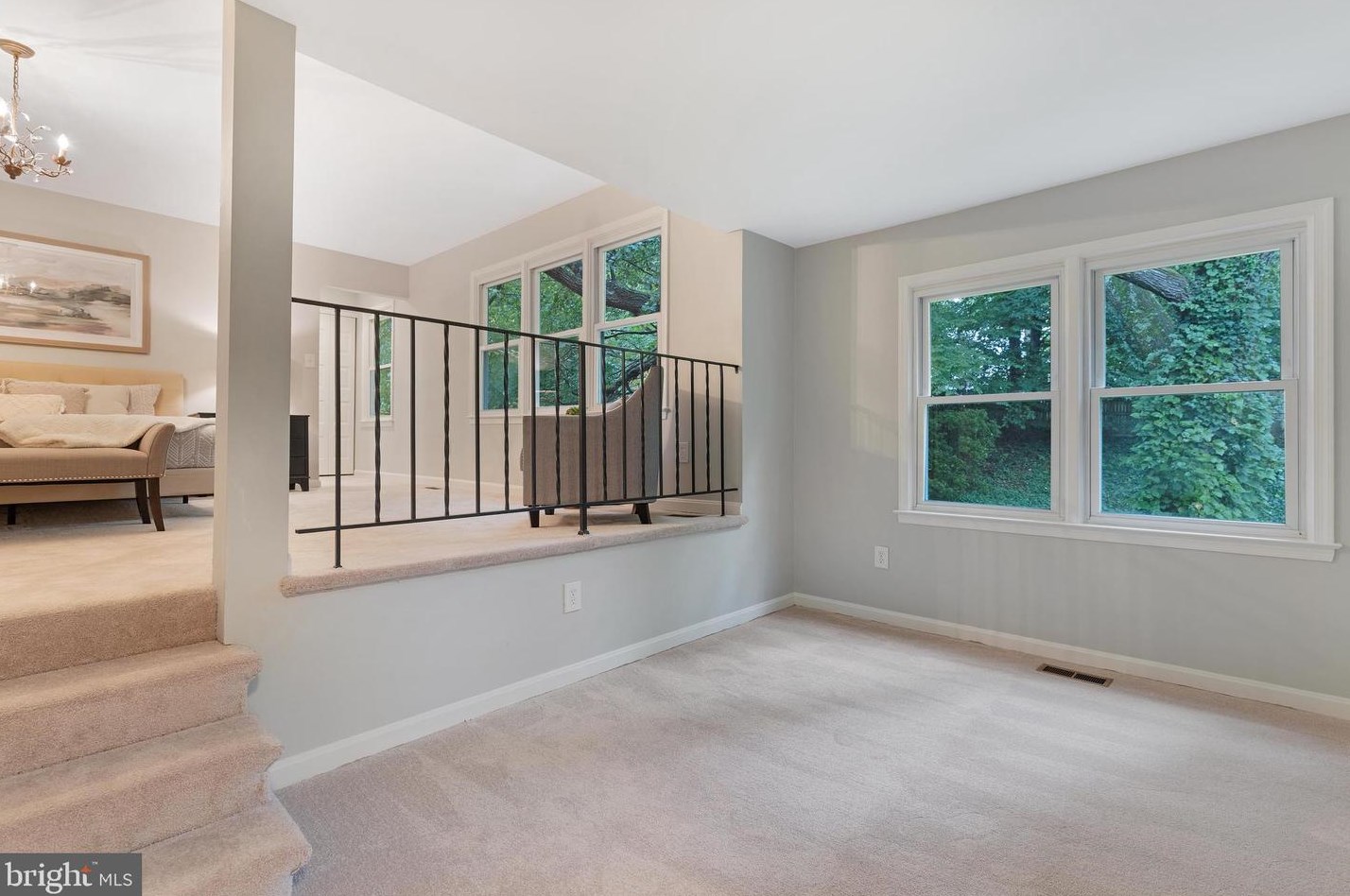 8609 Etta Dr, Springfield VA 22152-2706 exterior