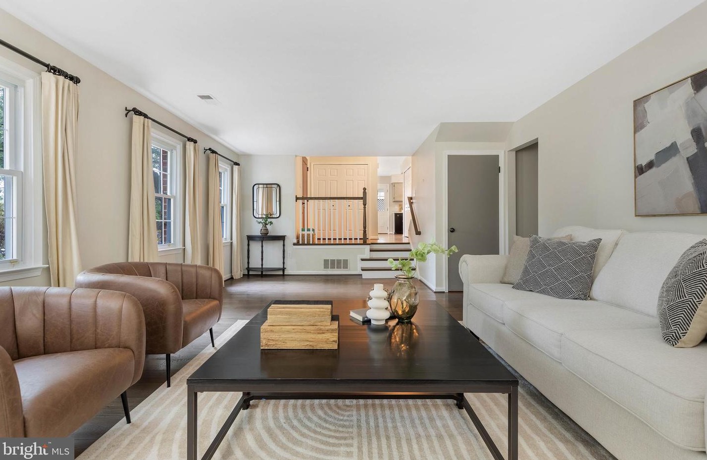 8609 Etta Dr, Springfield VA 22152-2706 exterior