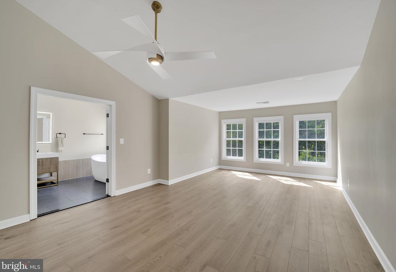 3814 Elmwood Towne Way, Alexandria VA  22303-1161 exterior