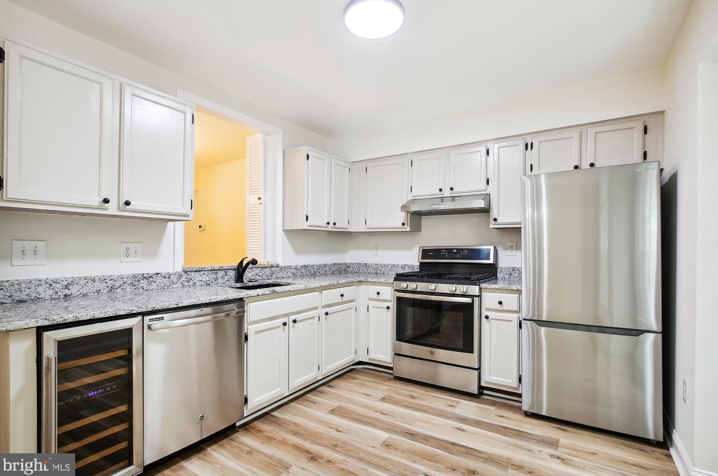 4794 Gainsborough Dr, Fairfax VA 22032-2313 exterior