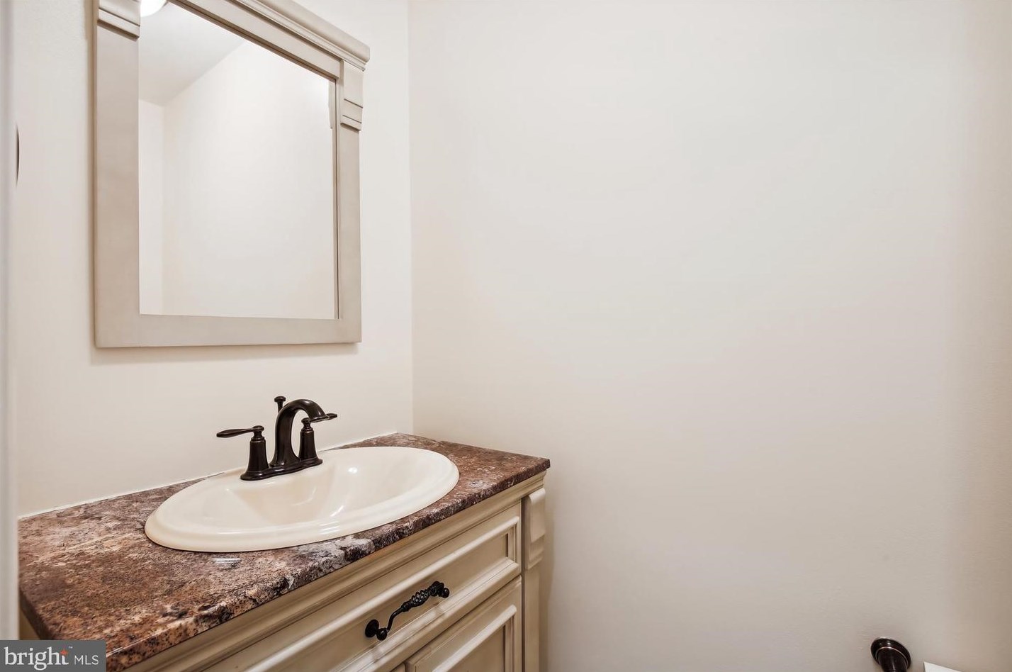 4794 Gainsborough Dr, Fairfax VA 22032-2313 exterior