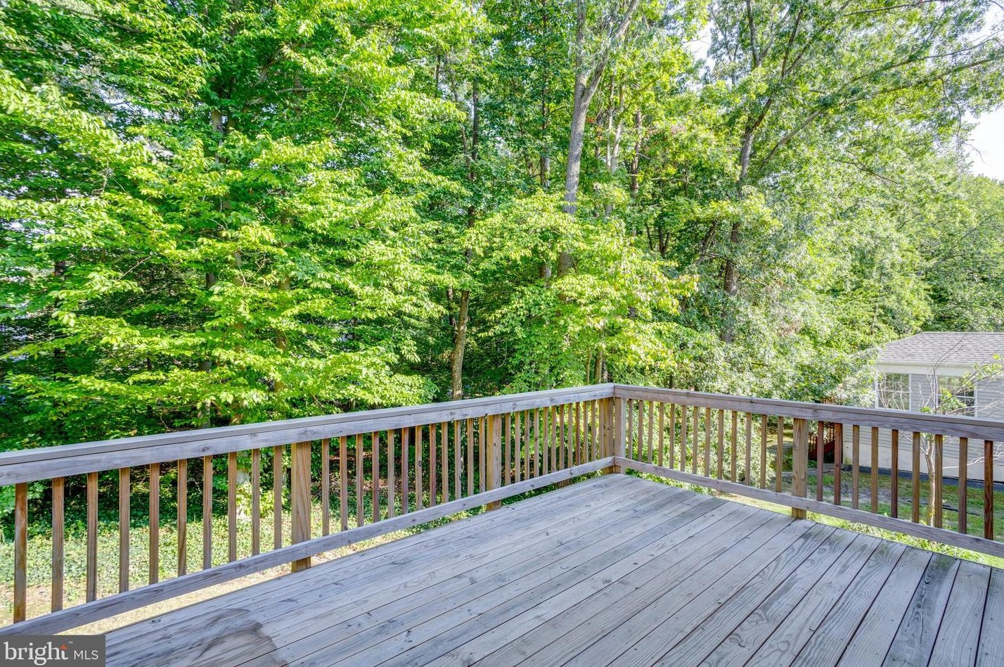 5707 Oak Leather Dr, Springfield VA  22015-2315 exterior
