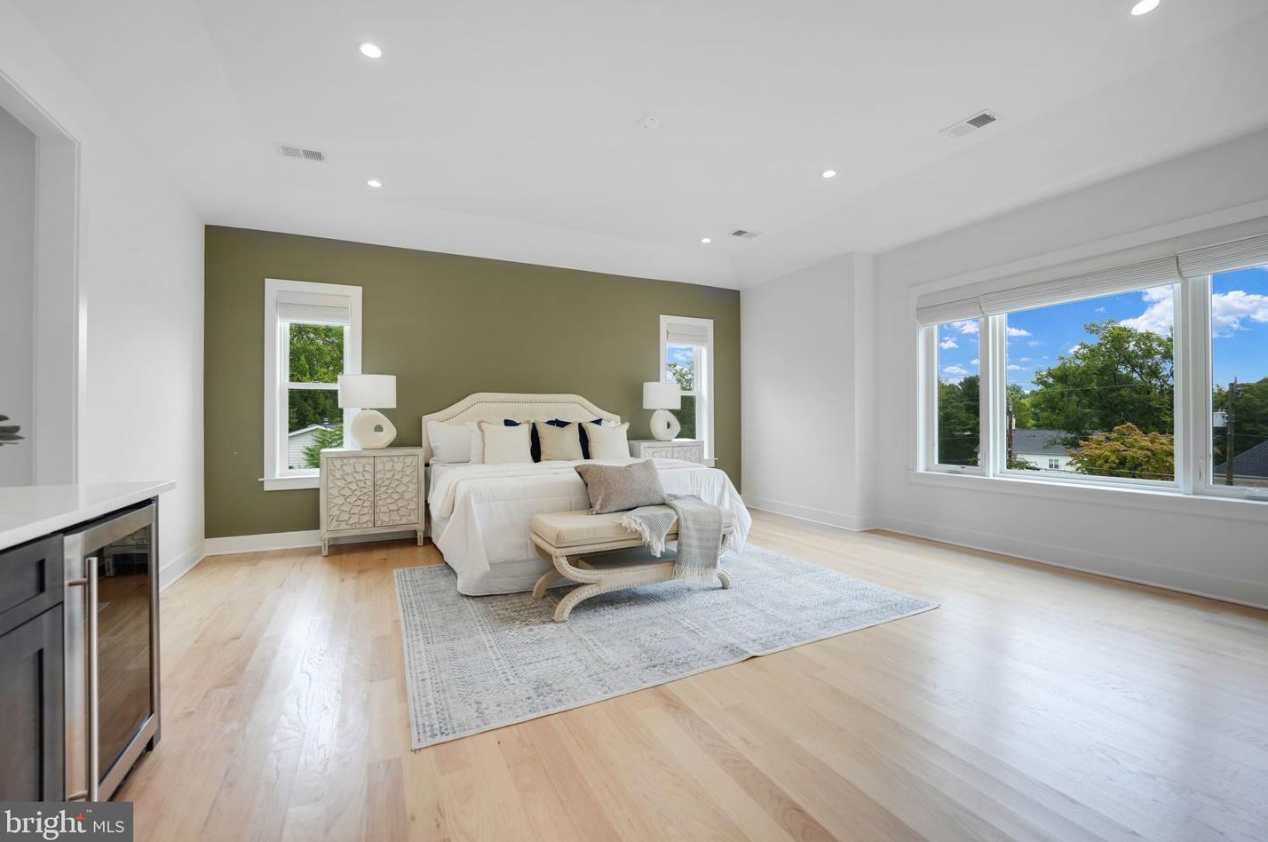 828 Constellation Dr, Great Falls VA  22066-2501 exterior