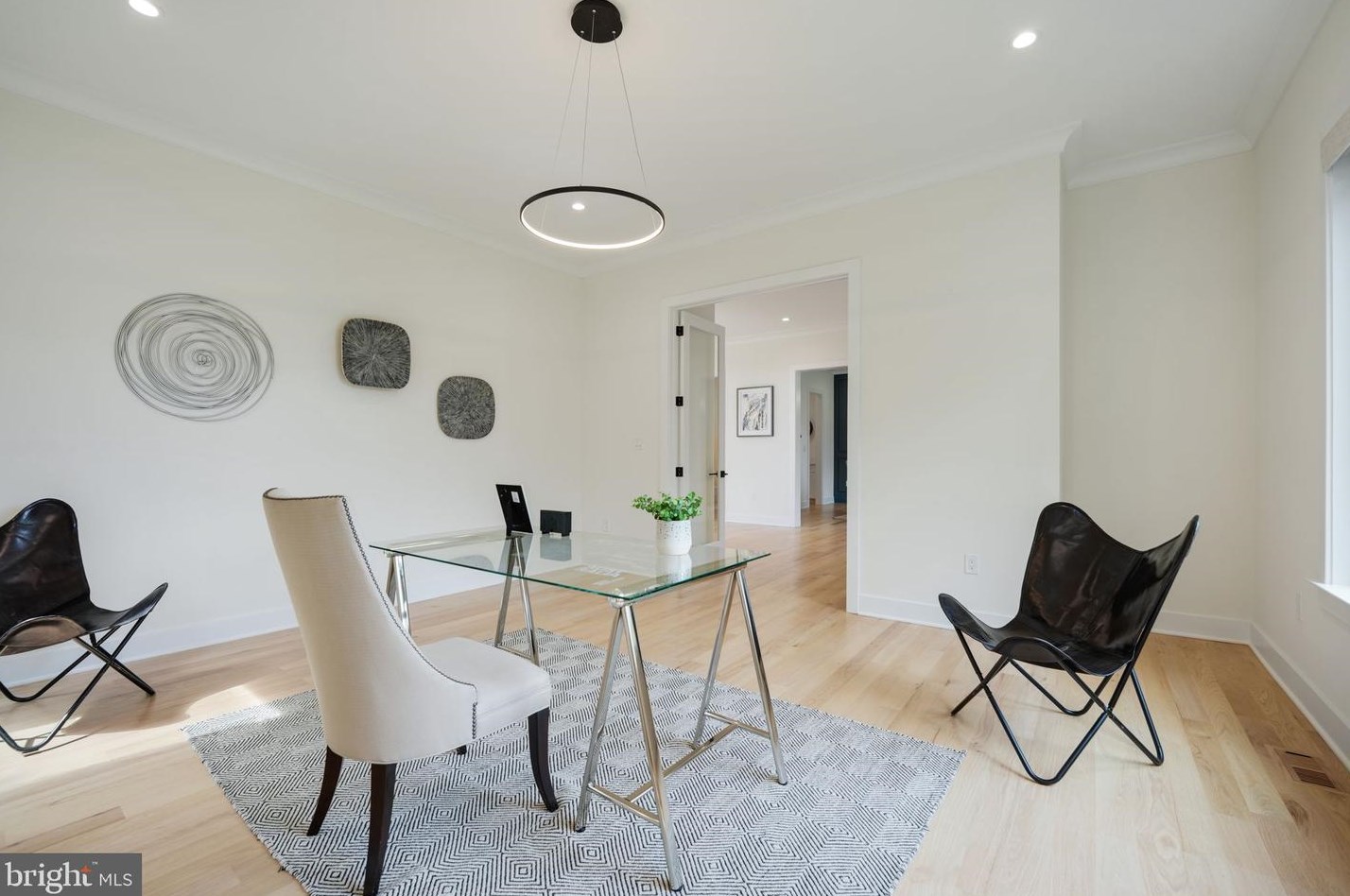 828 Constellation Dr, Great Falls VA  22066-2501 exterior