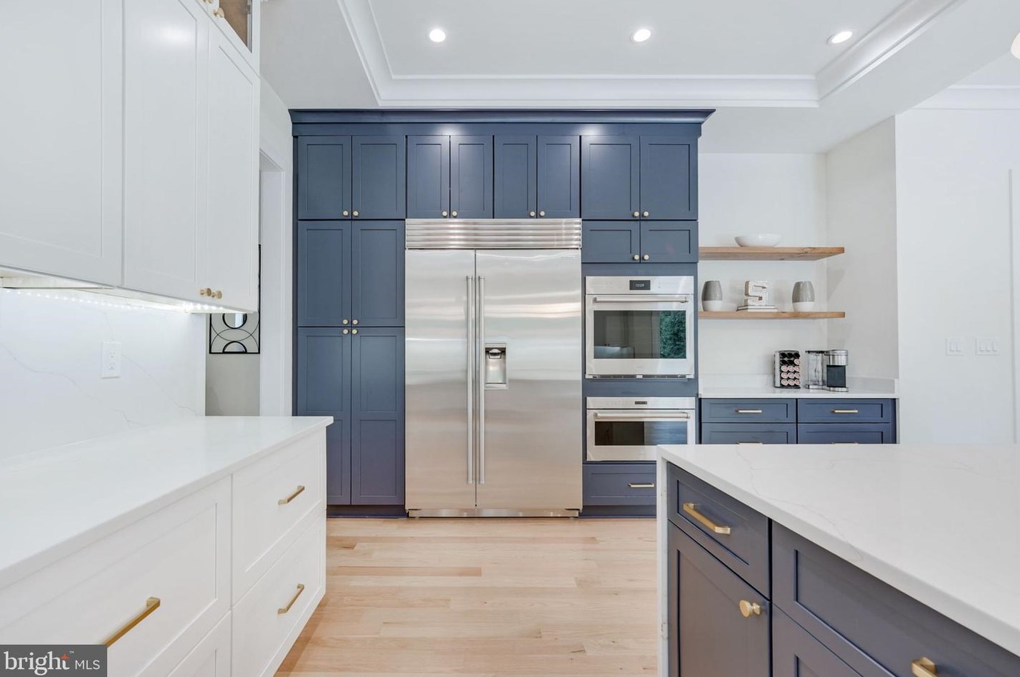 828 Constellation Dr, Great Falls VA  22066-2501 exterior