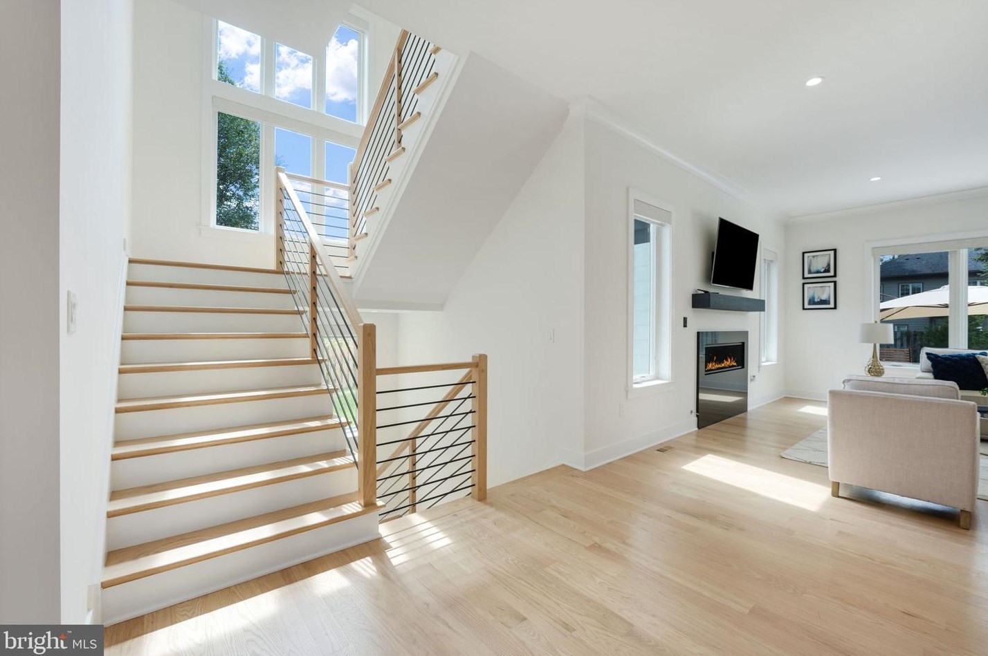 828 Constellation Dr, Great Falls VA  22066-2501 exterior