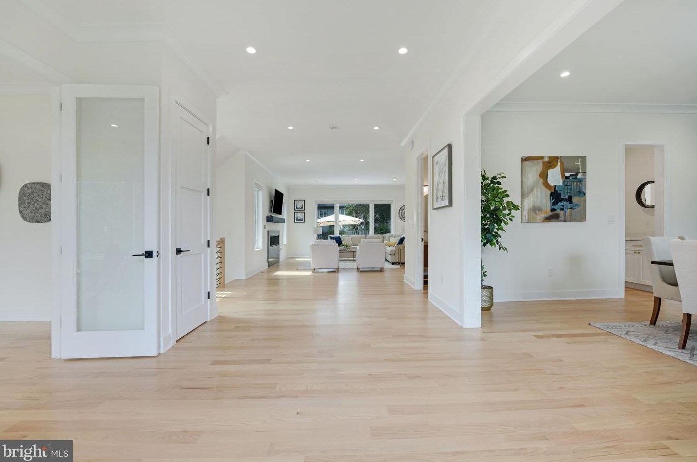 828 Constellation Dr, Great Falls VA  22066-2501 exterior