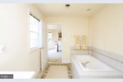 7801 Ridgewood Drive, Annandale, VA 22003 - Photo 41