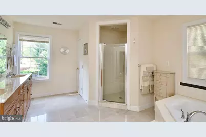 7801 Ridgewood Drive, Annandale, VA 22003 - Photo 47