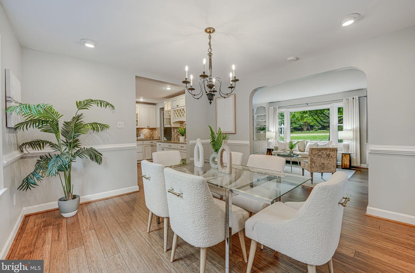 10315 Blake Ln, Vienna VA 22124-2632 exterior