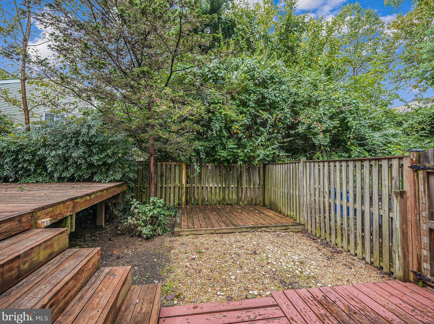 10315 Blake Ln, Vienna VA 22124-2632 exterior