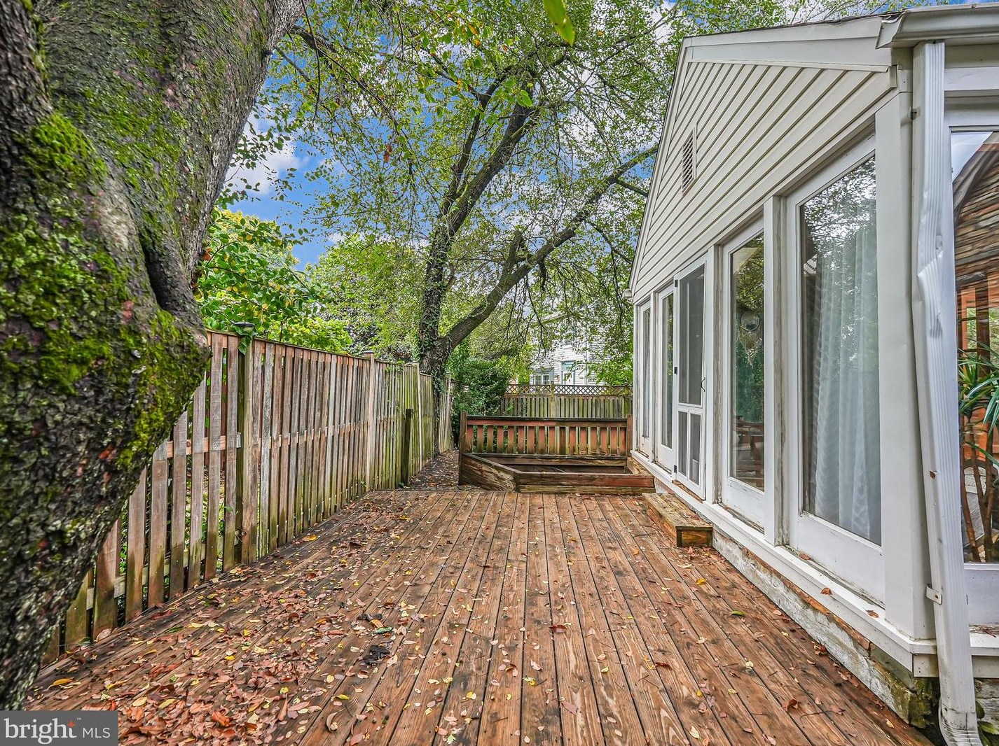 10315 Blake Ln, Vienna VA 22124-2632 exterior