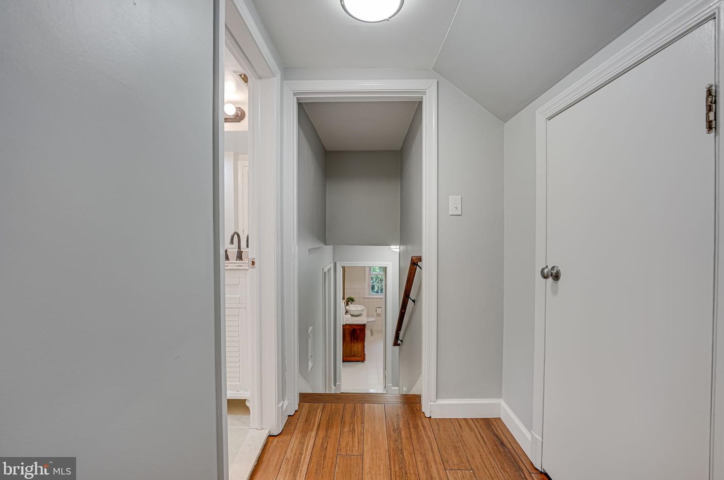 10315 Blake Ln, Vienna VA 22124-2632 exterior