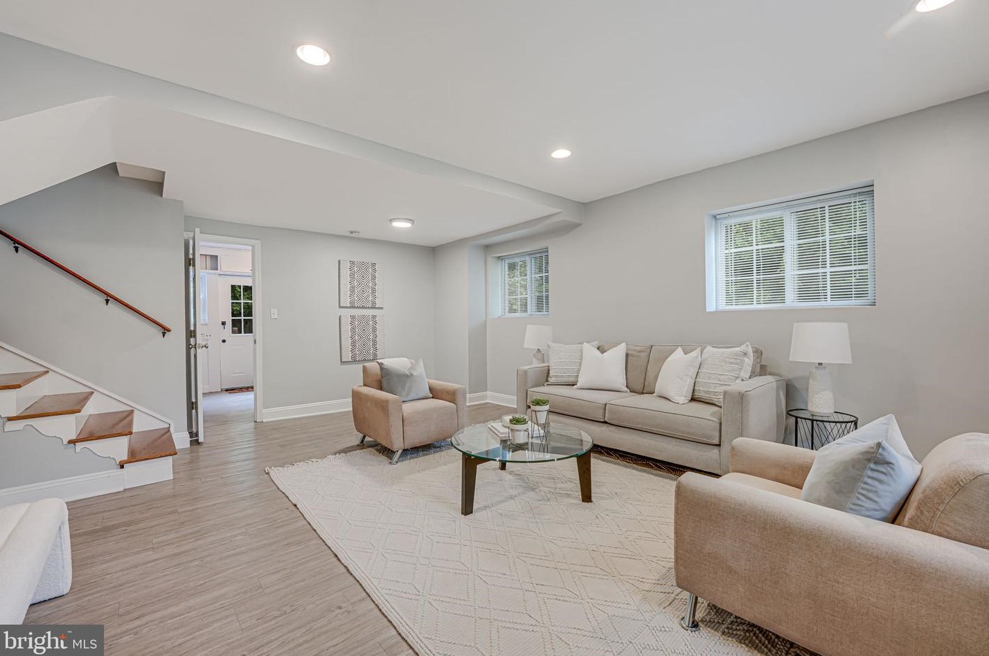 10315 Blake Ln, Vienna VA 22124-2632 exterior