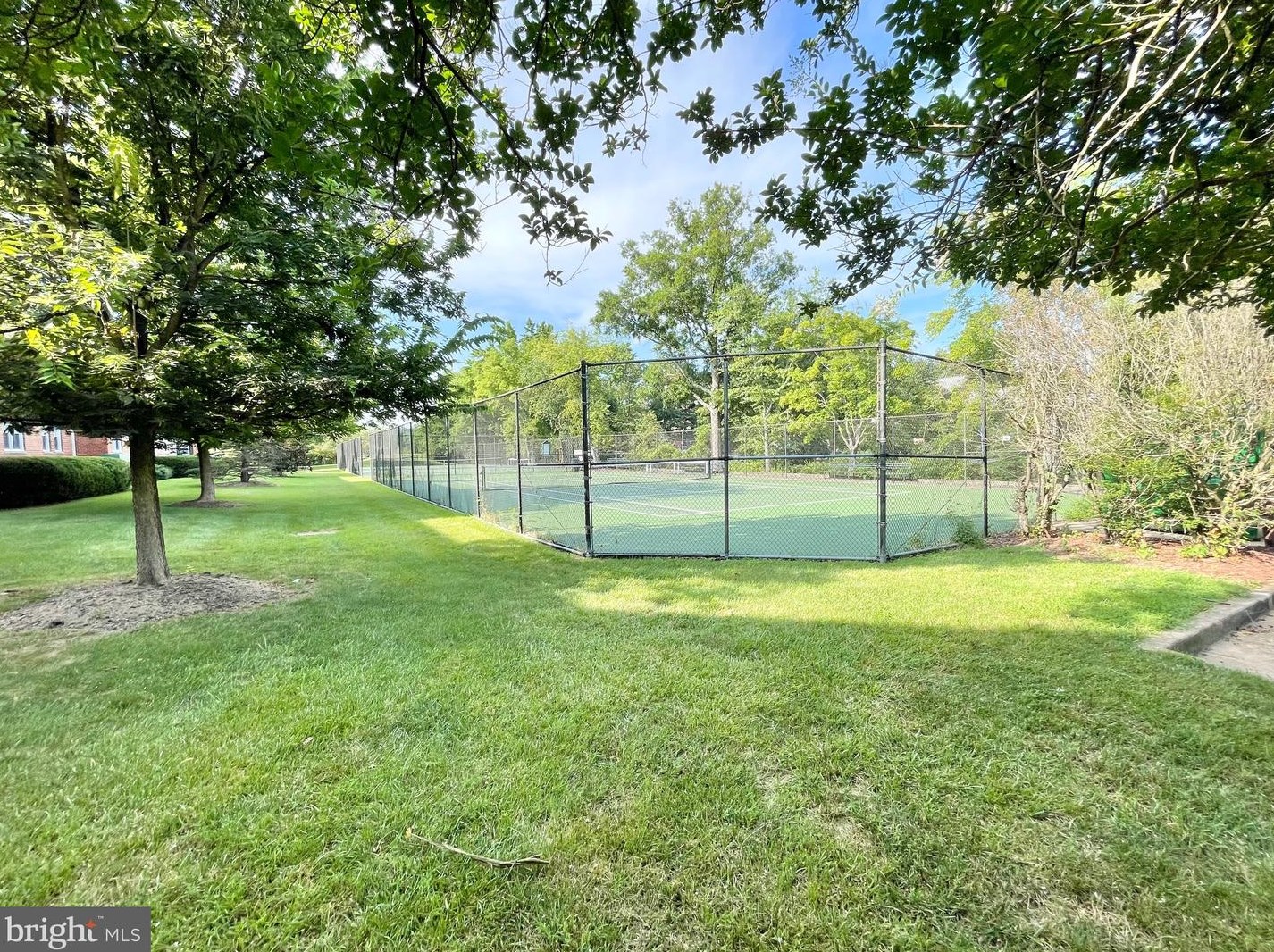 6604 10th St, Alexandria VA 22307-6604 exterior