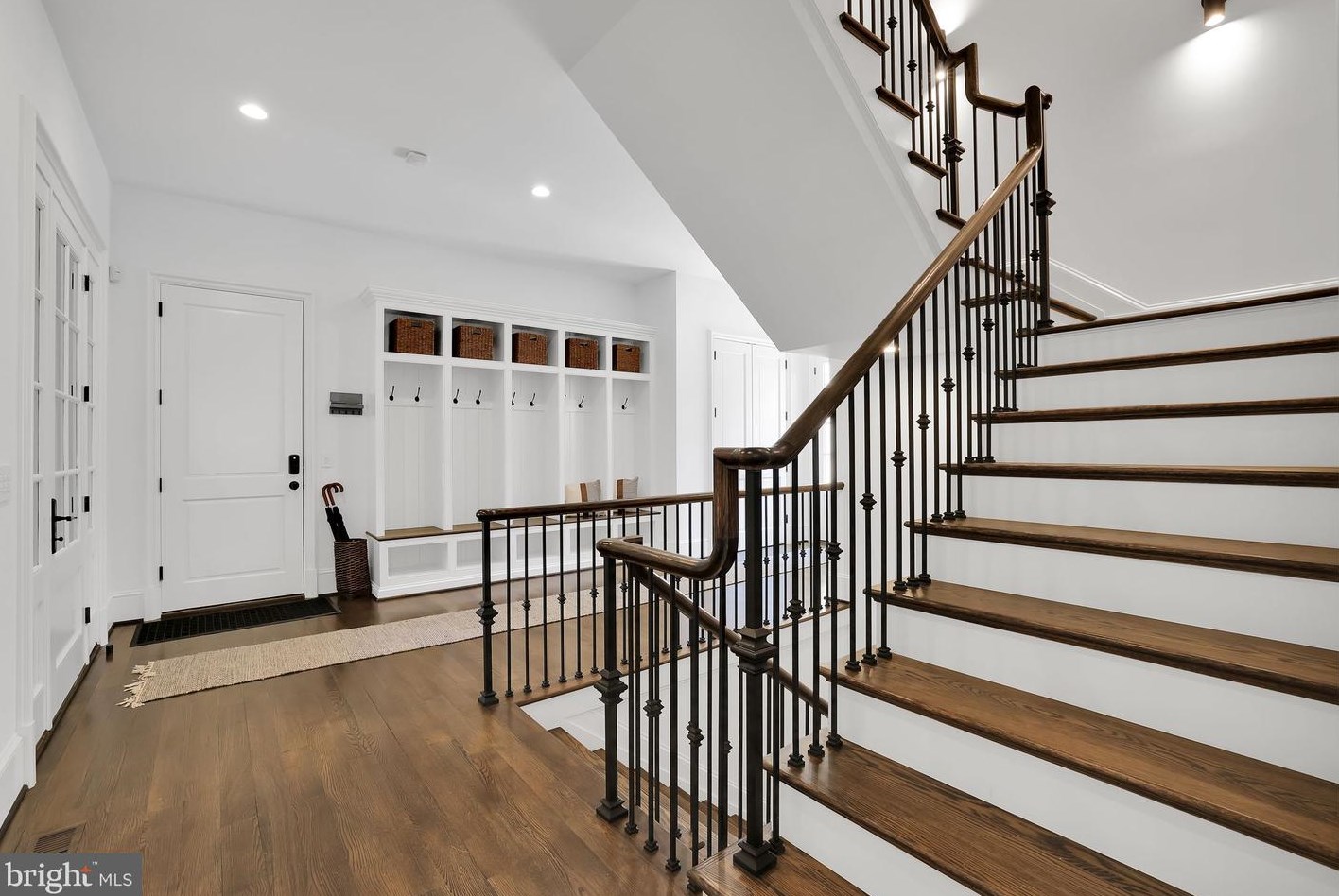 1418 Kirby Rd, Mc Lean VA 22101-3201 exterior