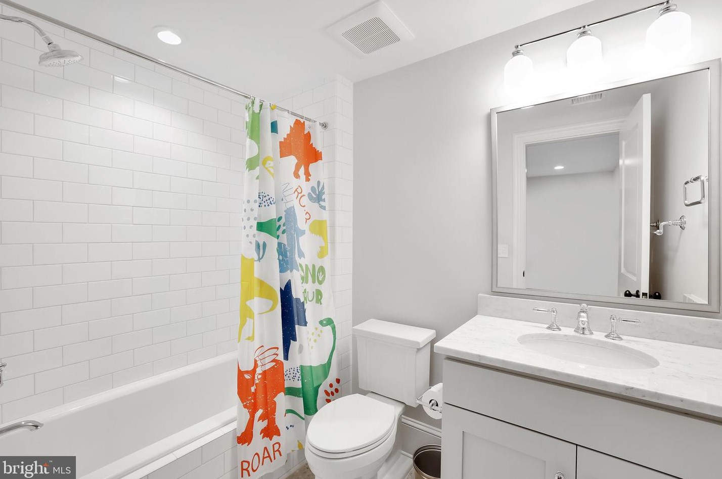 1418 Kirby Rd, Mc Lean VA 22101-3201 exterior