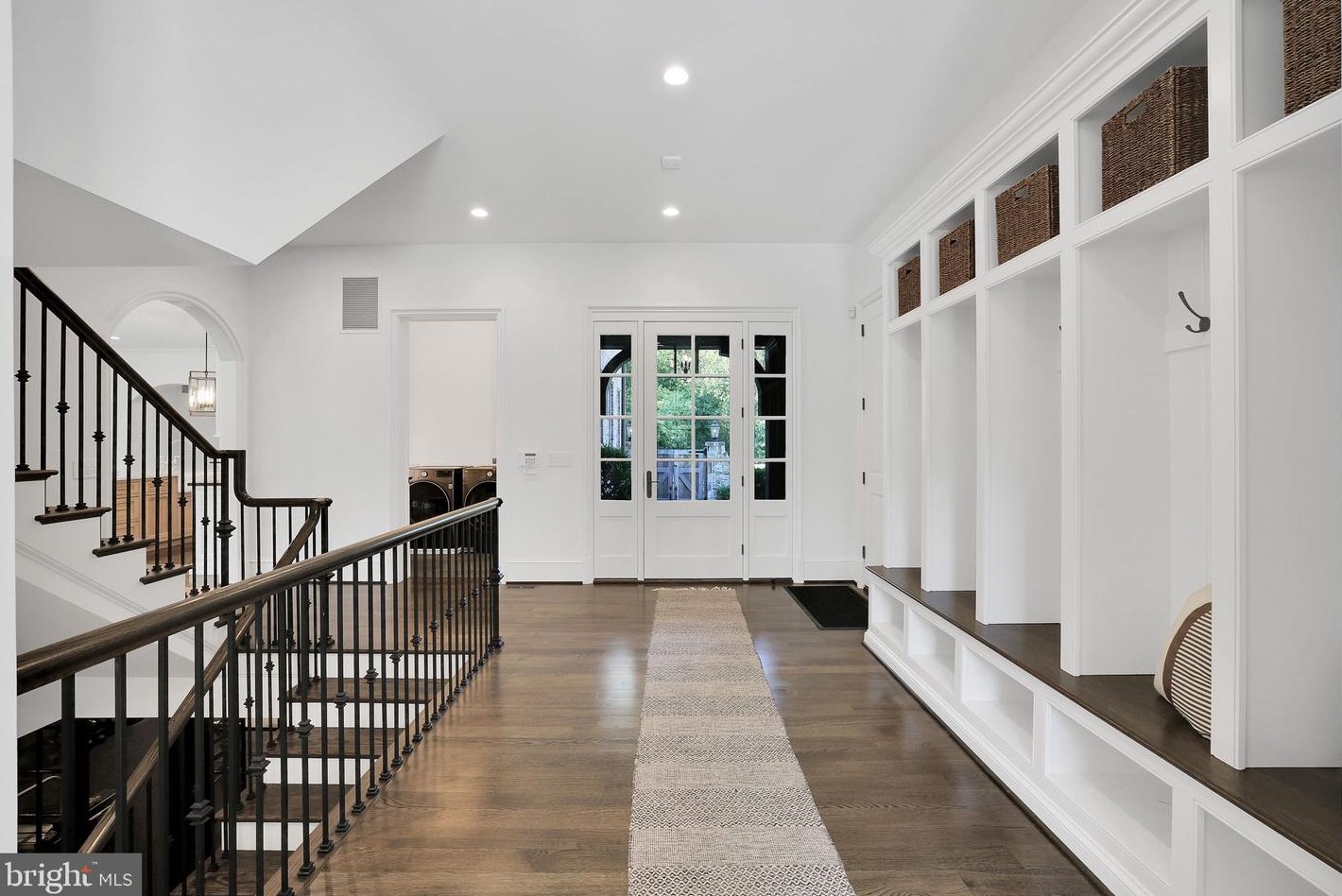 1418 Kirby Rd, Mc Lean VA 22101-3201 exterior