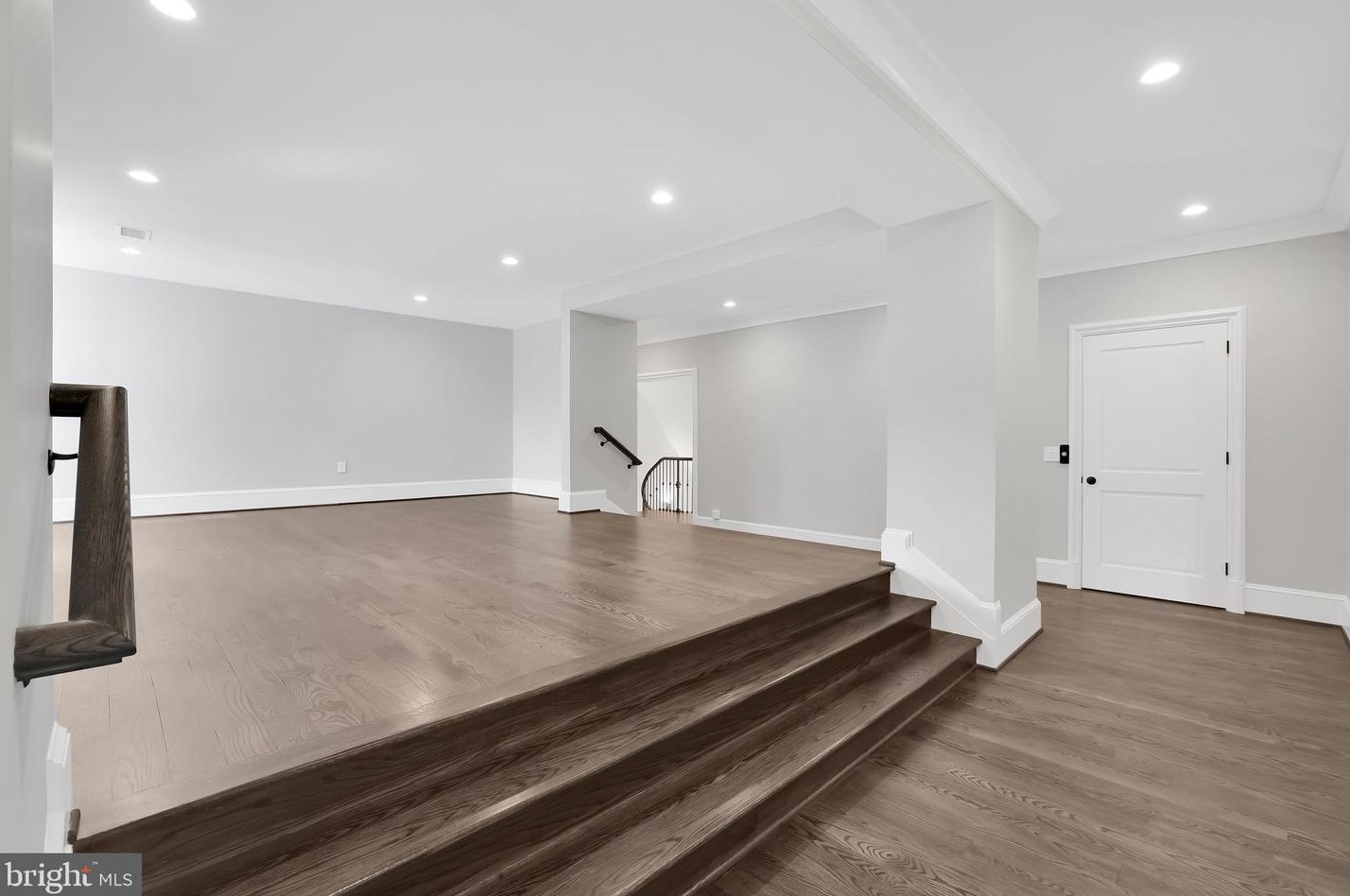 1418 Kirby Rd, Mc Lean VA 22101-3201 exterior