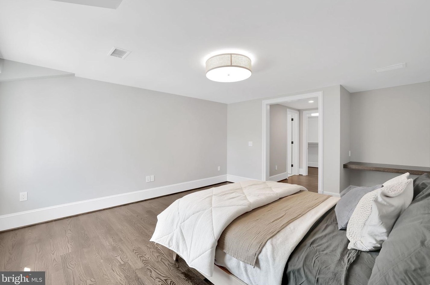 1418 Kirby Rd, Mc Lean VA 22101-3201 exterior