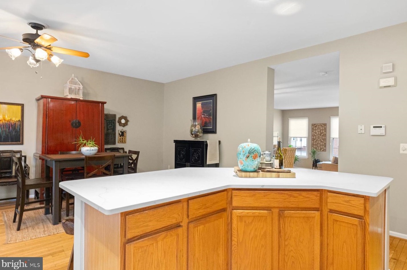 5146 Ballycastle Cir, Alexandria VA 22315-5546 exterior