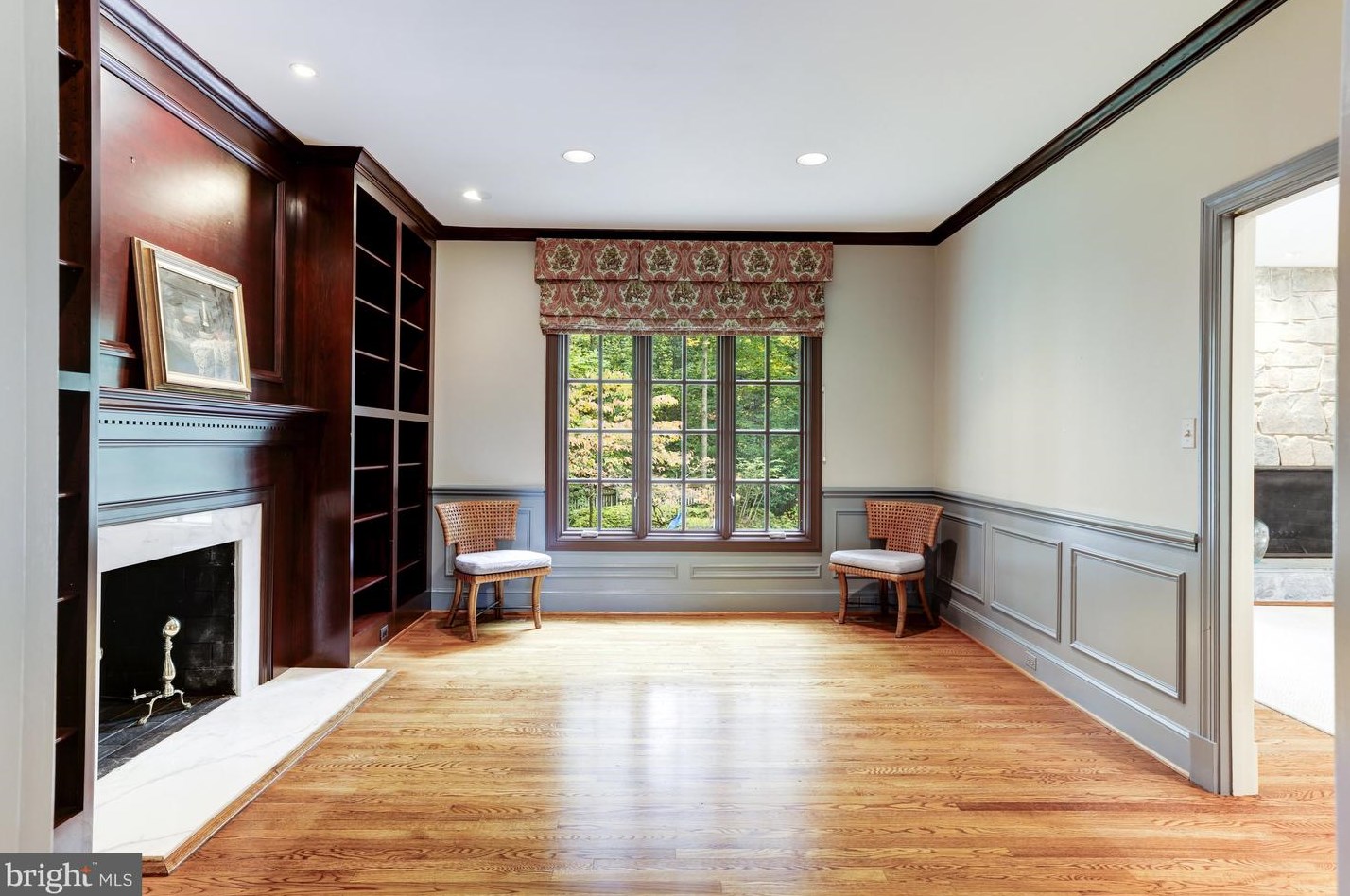 8001 Greenwich Wood Dr, Mc Lean VA 22102-1332 exterior