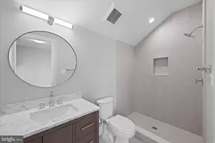 627 Hine St SE, Vienna, VA 22180 - Photo 71