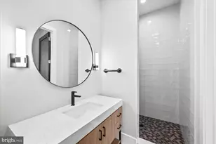 627 Hine St SE, Vienna, VA 22180 - Photo 43