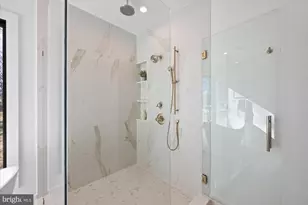 627 Hine St SE, Vienna, VA 22180 - Photo 67