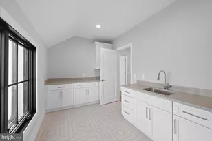 627 Hine St SE, Vienna, VA 22180 - Photo 79