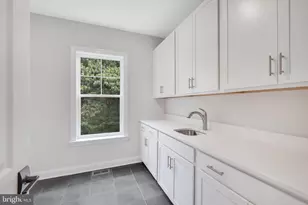 9017 Ellenwood Ln, Fairfax, VA 22032 - Photo 57