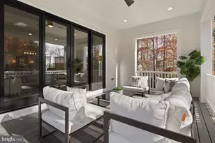 607 Truman Cir SW, Vienna, VA 22180 - Photo 17