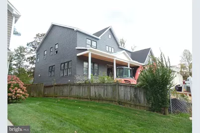 7631 Lisle Avenue, Falls Church, VA 22043 - Photo 3