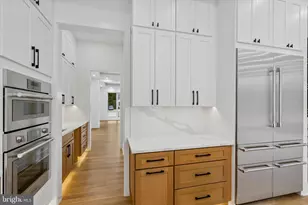 7209 Sipes Ln, Annandale, VA 22003 - Photo 9