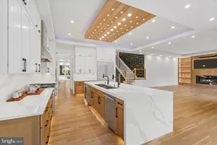 7209 Sipes Ln, Annandale, VA 22003 - Photo 13