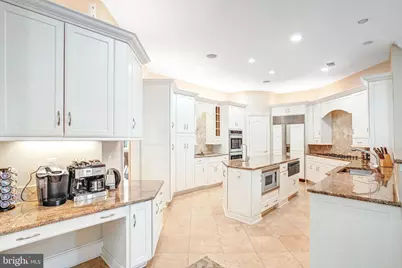 7024 Green Oak Drive, McLean, VA 22101 - Photo 13