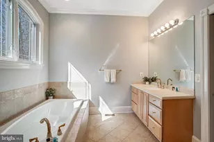 7024 Green Oak Dr, McLean, VA 22101 - Photo 43