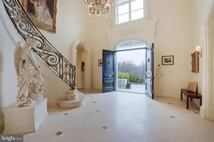 8023 Georgetown Pike, McLean, VA 22102 - Photo 5