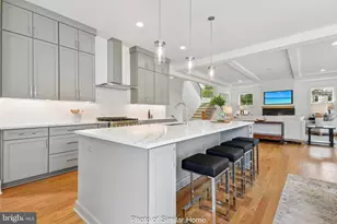 7703 Lunceford Ln, Falls Church, VA 22043 - Photo 9