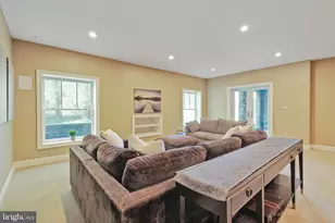 833 Herbert Springs Rd, Alexandria, VA 22308 - Photo 27