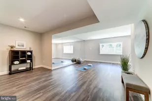 11108 Corobon, Great Falls, VA 22066 - Photo 27