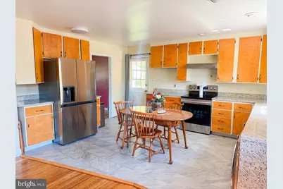 8647 Braddock Avenue, Alexandria, VA 22309 - Photo 5