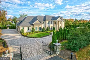 1181 Ballantrae Ln, McLean, VA 22101 - Photo 7