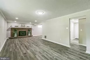 8902 Sylvania St, Lorton, VA 22079 - Photo 25