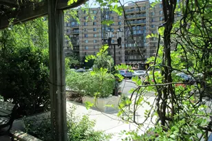 8360 Greensboro Dr, McLean, VA 22102 - Photo 49