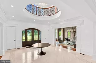 1039 Aziza Ct, Great Falls, VA 22066 - Photo 5