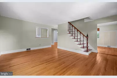 5604 Edgemont Drive, Alexandria, VA 22310 - Photo 9